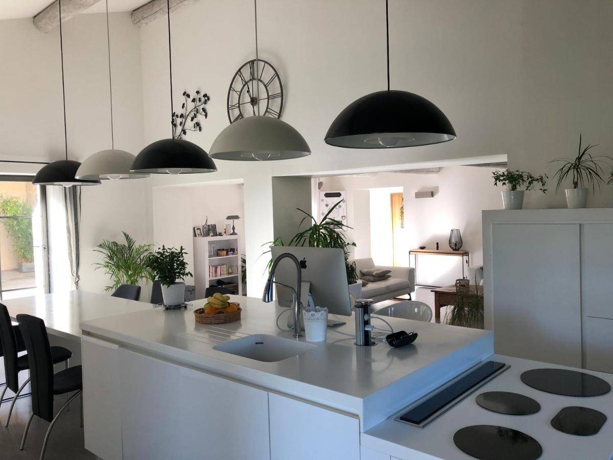 Robion en Luberon B&B Dans Mas En Pierres المظهر الخارجي الصورة