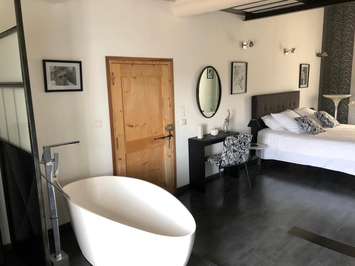 Robion en Luberon B&B Dans Mas En Pierres المظهر الخارجي الصورة